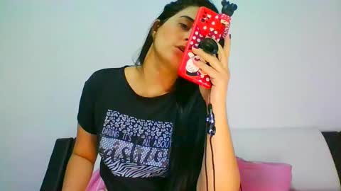 estehfania online show from 9, 2, 2025