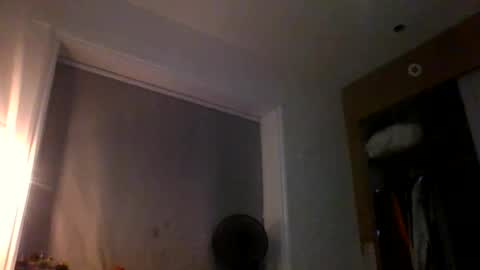 Snapshot of london_boy_35 chatting on 1, 3, 2026 hey you online show from 1, 3, 2026