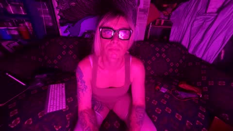 Snapshot of longbeachcd69 chatting on 24, 1, 2025 longbeachcd69 online show from 24, 1, 2025