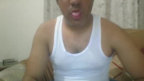 Snapshot of longthick1985 chatting on 10, 5, 2026 Lleida-man online show from 10, 5, 2026