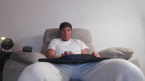 Seamus Love online show from 11, 2, 2025