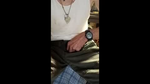 Snapshot of lookatmyjunk1 chatting on 2, 4, 2026 thedestroyer online show from 2, 4, 2026