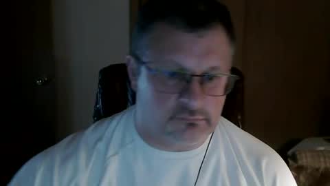 Snapshot of lookin75 chatting on 7, 10, 2025 lookin75 online show from 7, 10, 2025