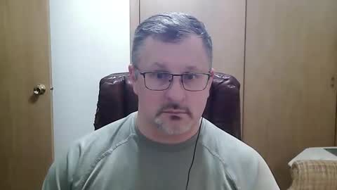 Snapshot of lookin75 chatting on 1, 2, 2026 lookin75 online show from 1, 2, 2026