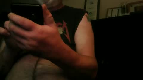 Snapshot of looking_and_hoping chatting on 14, 11, 2025 Daddy gets HARD online show from 14, 11, 2025