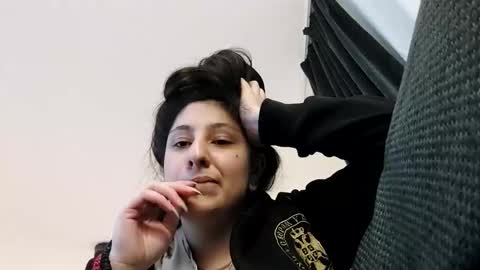 loolaunshaved online show from 26, 10, 2025