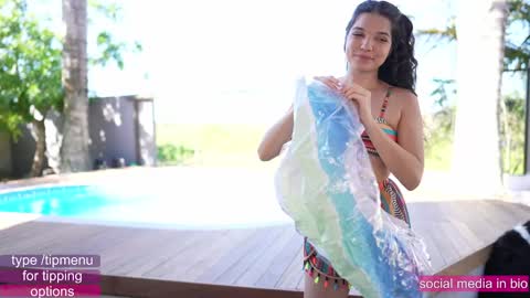 Snapshot of loollypop24 chatting on 25, 1, 2025 Chaturbatexxjessica online show from 25, 1, 2025