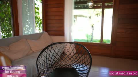 Snapshot of loollypop24 chatting on 11, 3, 2025 Chaturbatexxjessica online show from 11, 3, 2025