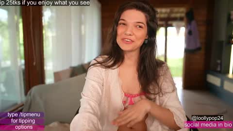 Snapshot of loollypop24 chatting on 27, 9, 2025 Chaturbatexxjessica online show from 27, 9, 2025