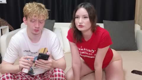 Snapshot of loossers chatting on 13, 10, 2025 Jean and Isa right couple Mark and Eva left couple online show from 13, 10, 2025