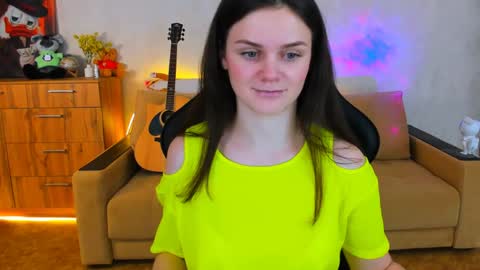 Lora Cain online show from 5, 12, 2024