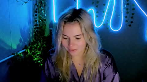 Lora online show from 22, 9, 2025