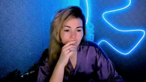 Lora online show from 6, 1, 2026