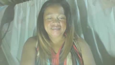 LorahVane online show from 5, 4, 2026