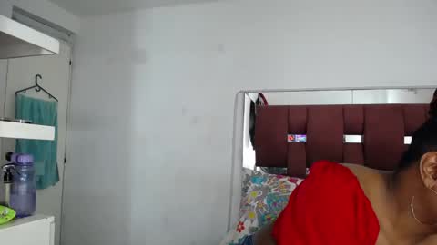 Snapshot of lorainebigdickts chatting on 14, 12, 2025 Loraine online show from 14, 12, 2025