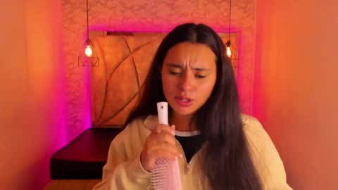 lorem_adams online show from 13, 1, 2025