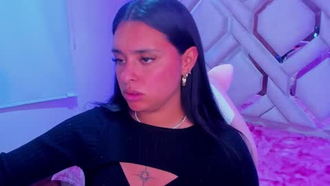 lorem_adams online show from 30, 1, 2025