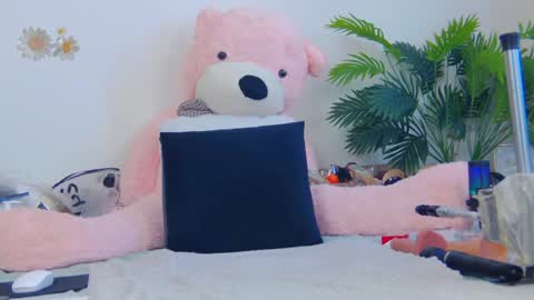 Hi Im Lorena an independent model Im waiting for you for any craziness you dream of... online show from 5, 3, 2025