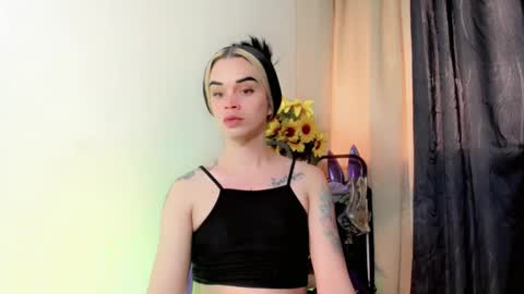 lesly lorena online show from 19, 3, 2026