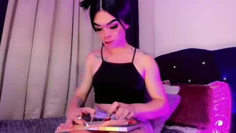 lesly lorena online show from 3, 7, 2026