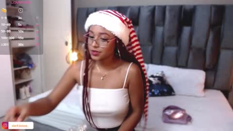 Snapshot of lorena_vieira_ chatting on 31, 12, 2024 Lorena Vieira  online show from 31, 12, 2024