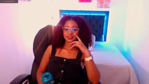 Snapshot of lorena_vieira_ chatting on 18, 1, 2025 Lorena Vieira  online show from 18, 1, 2025