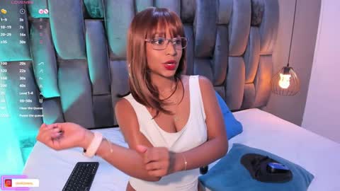 Snapshot of lorena_vieira_ chatting on 24, 1, 2025 Lorena Vieira  online show from 24, 1, 2025
