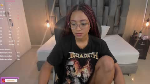 Snapshot of lorena_vieira_ chatting on 10, 3, 2025 Lorena Vieira  online show from 10, 3, 2025