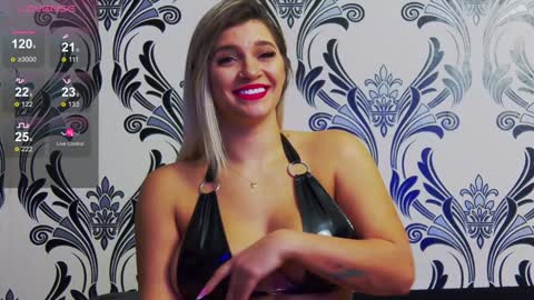 Snapshot of lorenaryan chatting on 20, 1, 2025 lorenaryan online show from 20, 1, 2025