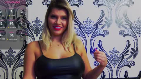 Snapshot of lorenaryan chatting on 4, 2, 2025 lorenaryan online show from 4, 2, 2025