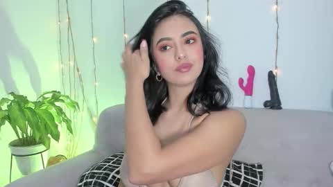 L O R E N online show from 18, 2, 2026