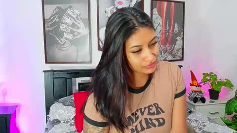 loretahorny online show from 3, 3, 2026