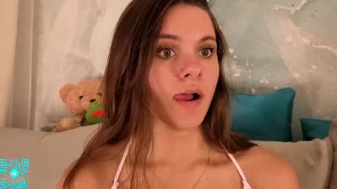 Chloe for Fan BlackHole online show from 19, 7, 2026