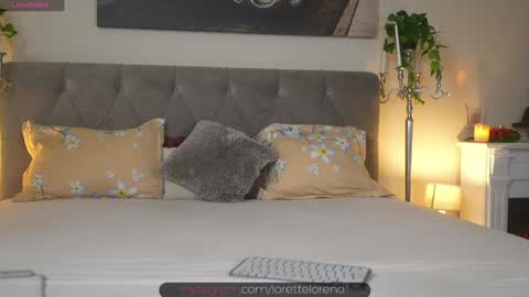 LoretteLorena online show from 6, 1, 2025