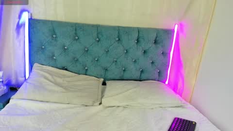 LorettMatthew online show from 16, 2, 2025