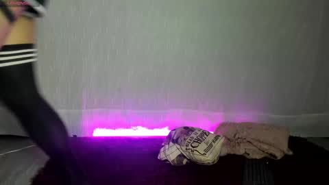 LorettMatthew online show from 11, 3, 2025