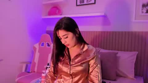 Snapshot of lorraine_williams_ chatting on 3, 7, 2026 lore online show from 3, 7, 2026