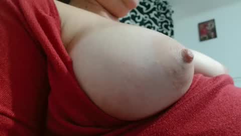 Snapshot of lory34 chatting on 9, 10, 2025 lory34 online show from 9, 10, 2025