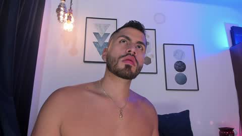 Snapshot of los_juanes chatting on 2, 1, 2025 JUAN  JUAN online show from 2, 1, 2025