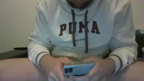 Snapshot of losertobiass chatting on 26, 10, 2025 losertobiass online show from 26, 10, 2025