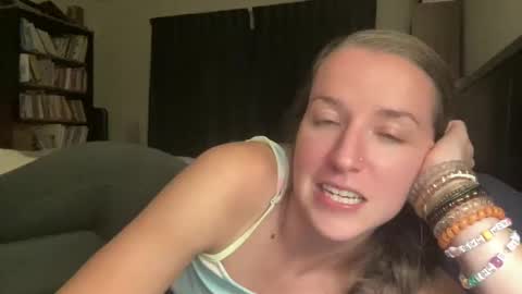 Snapshot of lothlori chatting on 18, 11, 2025 lothlori online show from 18, 11, 2025