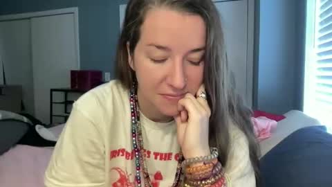 Snapshot of lothlori chatting on 19, 2, 2026 lothlori online show from 19, 2, 2026