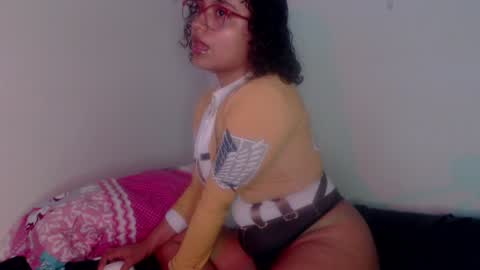 lou_cuteee online show from 2, 1, 2025