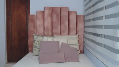  Lou Rosse  online show from 28, 2, 2025