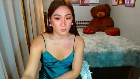 Snapshot of louie_sexy chatting on 16, 12, 2024 Cathy online show from 16, 12, 2024