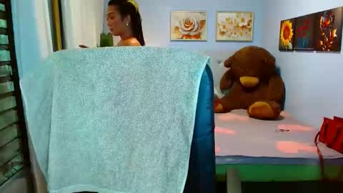 Cathy online show from 25, 4, 2026