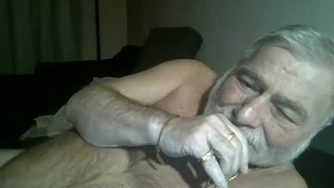 Snapshot of louis_chokdee chatting on 13, 12, 2024 louis_chokdee online show from 13, 12, 2024