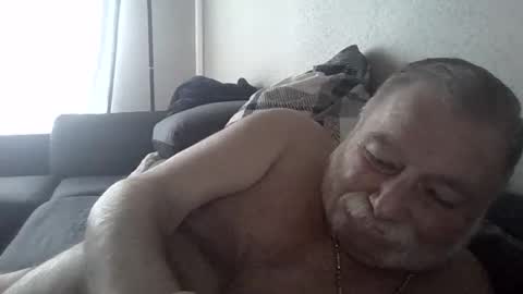 Snapshot of louis_chokdee chatting on 28, 2, 2025 louis_chokdee online show from 28, 2, 2025