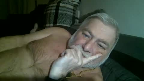 Snapshot of louis_chokdee chatting on 10, 3, 2025 louis_chokdee online show from 10, 3, 2025