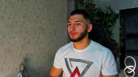 Snapshot of louis_connor chatting on 24, 10, 2025 Louis online show from 24, 10, 2025